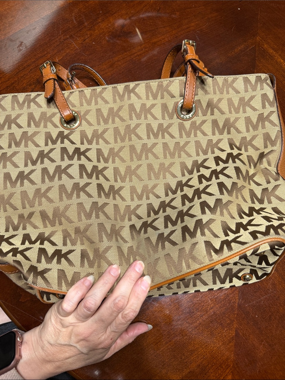 Michael Kors Tote and Wallet - Picture 9 of 13